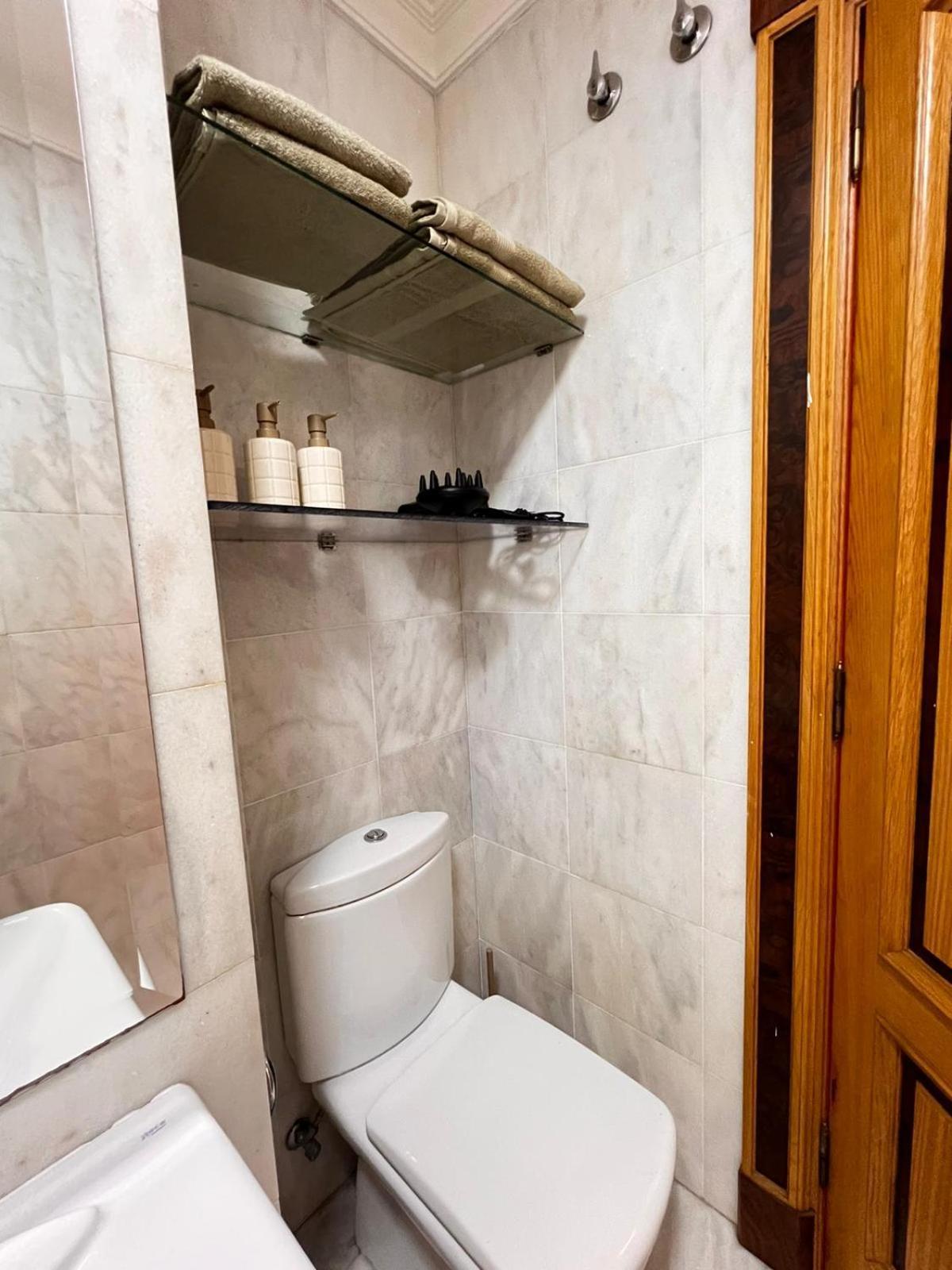 Central Suites Isabel II Vigo Exteriör bild