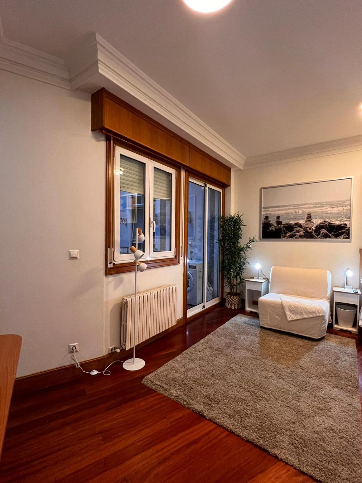 Central Suites Isabel II Vigo Exteriör bild